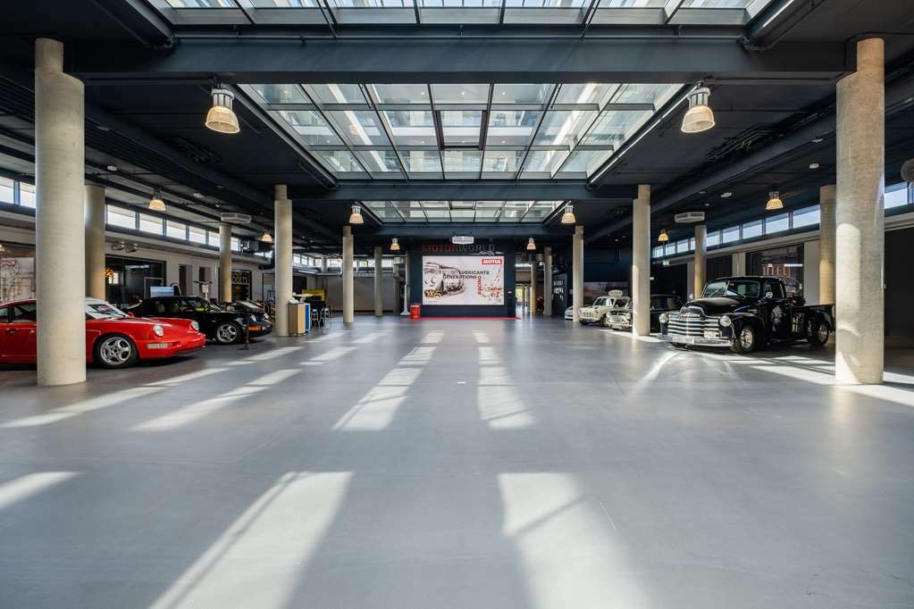 V8 Hotel Koeln At Motorworld Interior photo